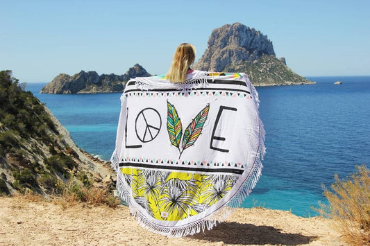 Roundie  Strandtuch LOVE weiß mit Fransen